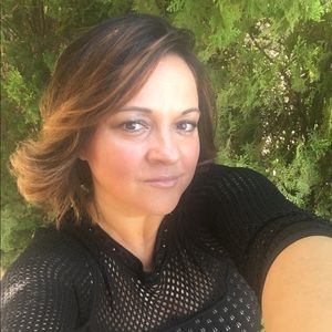 Meet your Posher, Carla